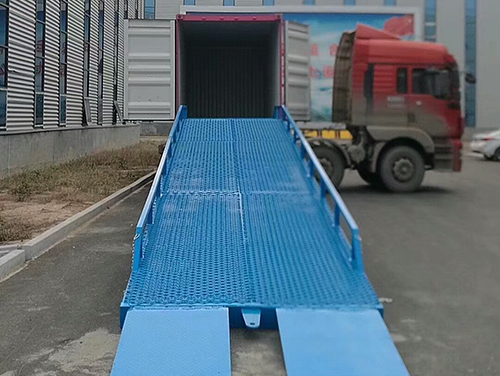 液壓式登車橋